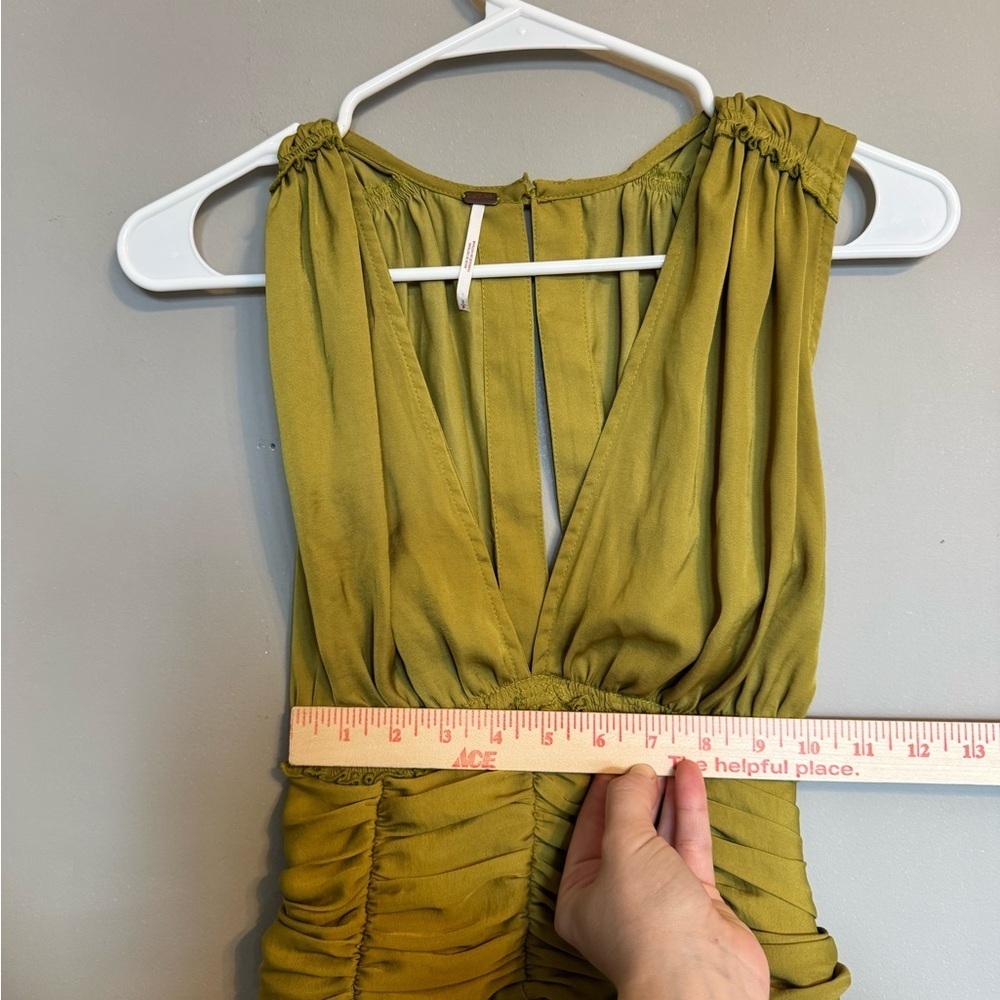 Free People Light Green Sleeveless Top Blouse with Elegant Detail Detail and Bow - Picture 7 of 13